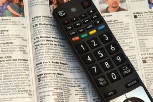 Telewizory - coraz więcej osób rezygnuje z tradycyjnej telewizji na rzecz filmów i seriali online